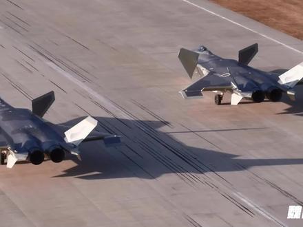 换装涡扇15的歼20,已经不是F22能“碰瓷”的了#歼20 #航空发动机 #涡扇15 #首飞