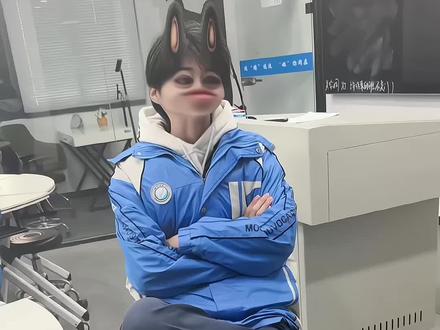 《小石痰记2.0》#搞笑 出演@仔.🏸 @梅子酿的酒 @我说是就是 老戏骨还笑场