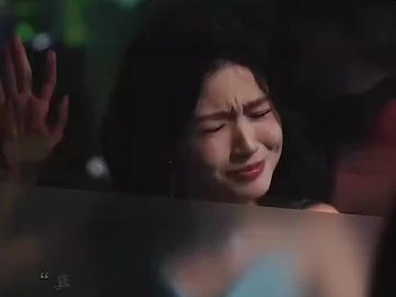 点击评论区链接观看全剧