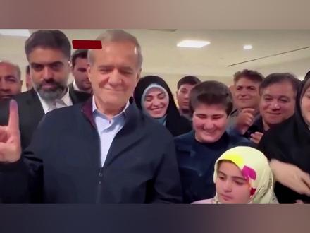 佩泽希齐扬的“双面戏”:一边示弱一边硬刚,才是伊朗最狠的杀招 #佩泽希齐扬 #伊朗 #国际 #热点 #中东