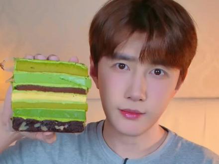 抹茶甜品聚会啦~ 今天吃抹茶甜品咯#粉丝投稿 #抹茶 #抹茶控 #抹茶巧克力 #甜品