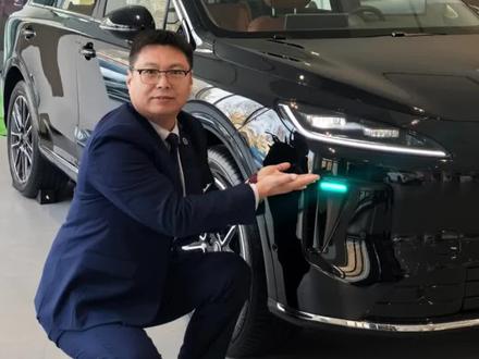 刷到视频的朋友,希望你能感受到快乐。
#尚界H5 #车灯 #大灯 #鸿蒙智行 #华为汽车