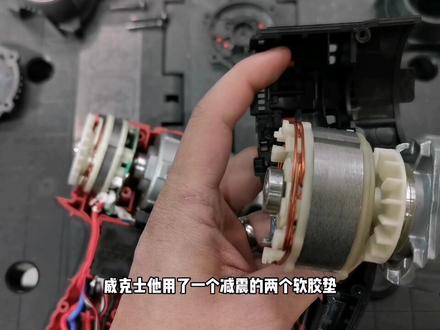 今天拆解威克士wu279和大有的5733做一个对比,看看里面的配置都有什么区别#电动工具 #锂电工具 #电动扳手#大有工具 #威克士 #大有5733 #威克士wu279电动扳手