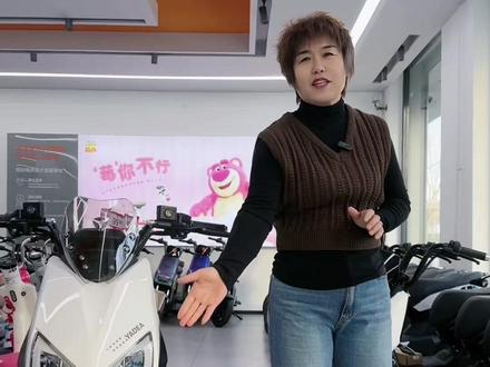 雅迪X5心情灯有几种?怎么切换的你知道吗?车把上的这些功能你都知道吗?#大厂雅迪#雅迪X5#大厂实体店