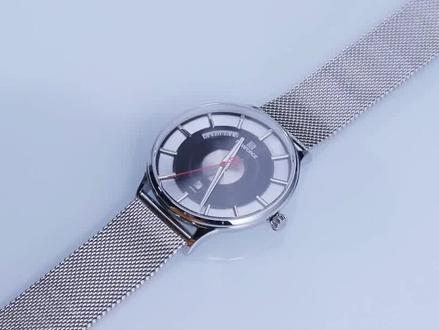 手表知识第6期|商场换电池太贵?30秒学会自换电池 #男人的玩具 #腕表小知识 #涨知识 #腕表 #手表维修