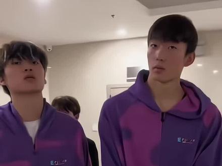 罗田球迷老乡看过来!你们一定没想到火爆全网街球圈的集梦116要来罗田县打比赛了吧!3月28号罗田县体育中心迎来了集梦116街球对抗赛!届时集梦会长将率领冷面刺客白晶、超级新人王 厚米、前NBA球员莱蒙等十几位街球明星球员齐聚罗田展开对决!这也是罗田县能看到阵容最顶的街球赛!大战一触即发!想去现场看比赛的朋友们,左下角定位买票!#街球#集梦116 #白晶 #比赛现场#集梦会长