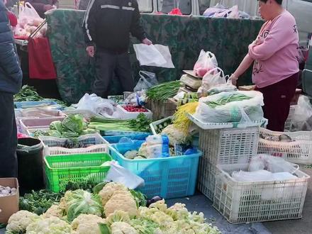 辰悦广场~早市🎈 早市的热闹场景🎈烟火气息扑面而来🎈让人陶醉其中🎈#早市