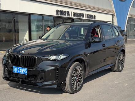 21寸745黑银双色轮毂装车实拍视频,效果相当不错,其实之前安装的案列已经非常多了。#宝马 #宝马x5 #宝马x5轮毂 #轮毂改装 #宝马x5改装