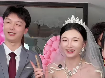 谢谢大家都支持浩浩,希望他个凯撒有个好结果#表白#保姆浩浩#泰国老虎膏#居家必备#伴手礼