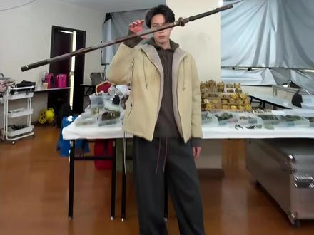 #何不同舟渡 以身为弈,只为破局。#何不同舟渡开机