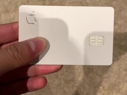 终于拿到这卡了说是钛金做的手感确实好