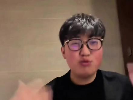 关于康康的手(现在和早期对比)#zmjjkk #EDG