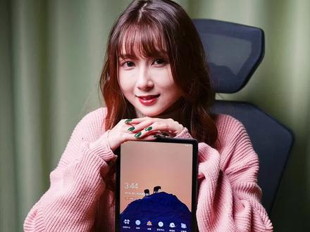 电脑分辨率怎么调到最合适 a2f1860fca8f96fd5e38ab9220816103~tplv-dy-resize-origshort-autoq-75:330.jpeg?x-expires=2015956800&x-signature=dsrZzgegG4Q7FXarWnA1dBF6uJE%3D&from=3213915784&s=PackSourceEnum_AWEME_DETAIL&se=false&sc=cover&biz_tag=pcweb_cover&l=20231122042403228B035C7103B740093E