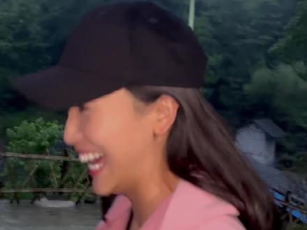 哈哈哈 红星村的快乐是从当一枚专业的黑粉开始 #红星村 #我要上热门 #热门推荐 #杨雯梓 #天生兄妹 @天生兄妹 @杨雯梓 @抖音小助手 @DOU+小助手