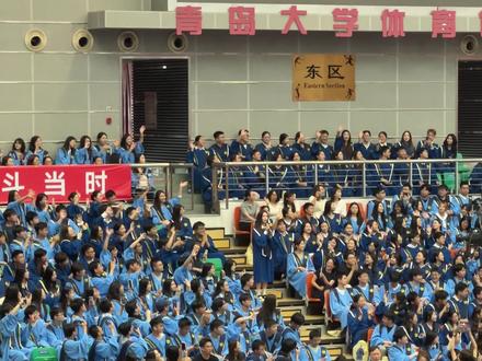 《一路生花》青岛大学毕业典礼 2026 #青岛大学毕业典礼 #高校毕业典礼 #毕业典礼现场 #青大毕业典礼合唱