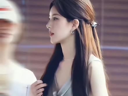 披肩发最好看的四种扎法#发型教程 #编发教程 #头饰发饰 #日常生活实用发型