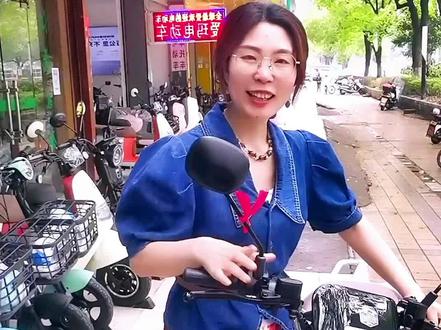 小刀DN8国风版,这款车不用驾驶证上个绿牌就可出行!
#耒阳市#耒阳电动车#耒阳小刀电动车神农路总店#耒阳同城#耒阳电动车哪家好