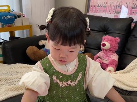 新年亲子美育🎊和娃做 blingbling 小马装饰画 #新年装饰画 #亲子手工 #家庭美育 #马年 #肌理画