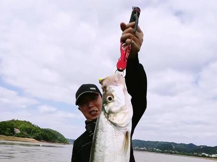 #钓邦奇鳟 #钓邦#路亚 以为没大鱼 好悬清了杯呀