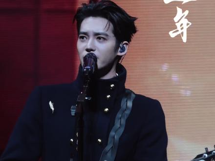 DAY1 🥰开场+而立之年 我兄弟简直是天神下凡来的#舞台上的他 #全开麦演唱会现场 #于适 #于适yosh #适诗