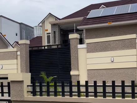 非洲尼日利亚🇳🇬北部富人区的豪宅别墅区#海外生活 ##现场实拍 #记录海外生活 #别墅豪宅