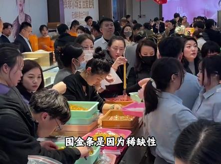 囤金条是因为稀缺性,囤水银温度计是为什么? #水银温度计 #水银体温计 #万万没想到