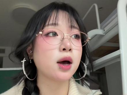 水课别做老实人!30秒搞定PPT~不高分算我输 #大学生哪有不疯的#水课#豆包ai#我对豆包的依赖程度#PPT