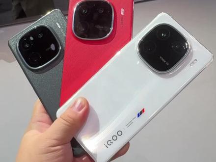 iQOO 12系列三款配色赛道版、传奇以及燃途该如何选择?#iqoo12 #iqoo12pro #手机