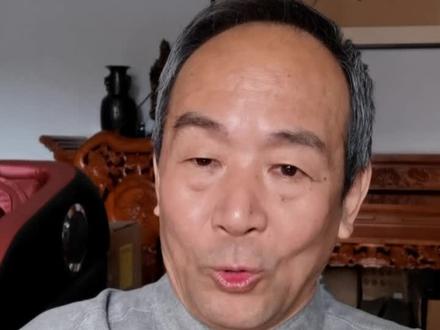 学会打比方~完全没有褒贬的意思~