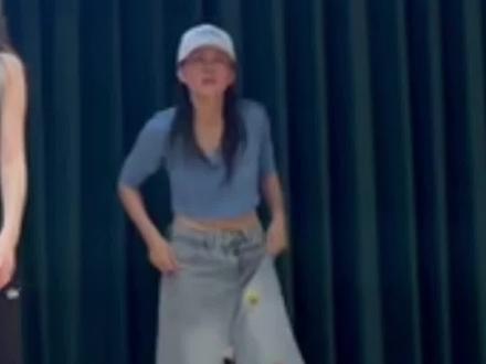 我跳的好猥琐哈哈哈哈 #韩舞 #boompala #lesserafim #炽 #kpop