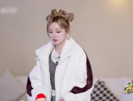 #奔跑吧 李晨宋雨琦互蹭