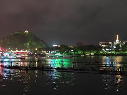 柳州市柳江音乐喷泉 #音乐喷泉水景灯光 #音乐喷泉 #音乐喷泉灯光秀 #喷泉水景 #音乐喷泉水景灯光秀 #喷泉广场 #最美夜景喷泉 #水景灯光秀 #喷泉⛲