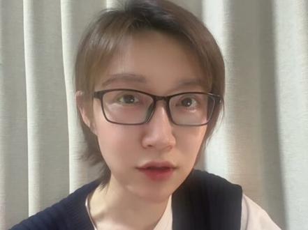 #龙虾openclaw 发了50条AI视频,账号一共才80个粉,直到我让AI帮我查出了原因
总播放4000多次,只涨了16个粉丝。这是我上周的真实数据。我让阿矇帮我做了一套抖音自动复盘系统,才发现问题根本不是内容不行,是我一直在盲目发视频。你发完视频会复盘吗?
#AI智能体 #openclaw #龙虾 #普通人在ai时代