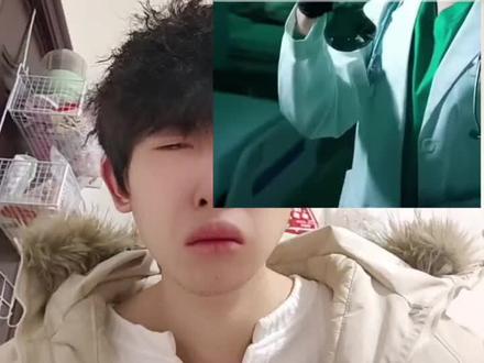 漂亮的阿姨,不要给我打针,我把花花这些都给你了哟