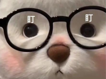 这还不得使劲亲哇!#情侣之间如何让感情升温 #情侣之间的专属小物件推荐 #恋爱指南 #真香警告 #恋爱技巧