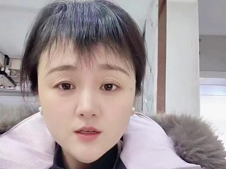 这样的霉豆腐奶乎乎的,如果设计成我的过年战袍多好。#真实生活分享官 #万物皆可霉豆腐 #霉豆腐穿搭看饿了 #霉豆腐 #过年穿搭