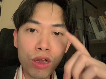 黄金为何加速大暴跌,黄金和美债的联动效应 老徐来补充一个黄金加速暴跌的底层逻辑。注意,只是加速下跌的一个因素,其他的还有多头止损之类的。#黄金大跌 #黄金暴跌 #黄金暴跌原因