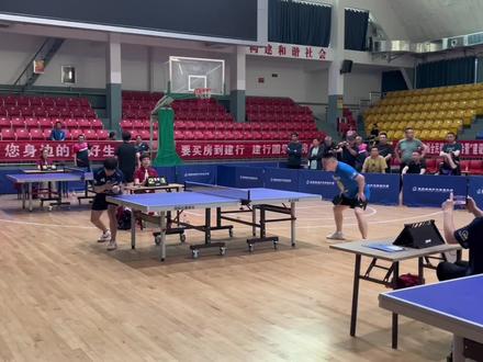 精彩决赛,罗峥VS叶明辉
铮哥与叶神精彩对决~
#国球乒乓 #乒乓球比赛 #比赛现场 #罗峥 #叶明辉