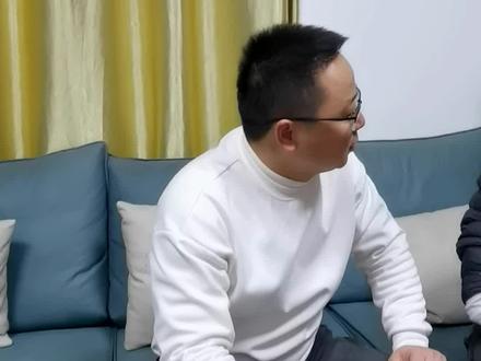 以茶会友,以茶结缘。这几个字是我做茶叶事业的初心,在去年的3月份,因为一饼小小的茶叶,我有幸结缘合拍系的伙伴和粉丝们,是大家的支持让我这个四十岁的创业者在抖音创业上取得了一点小小的成绩。希望新的一年里,我们继续前行,一起不负岁月不负卿。谢谢大家!