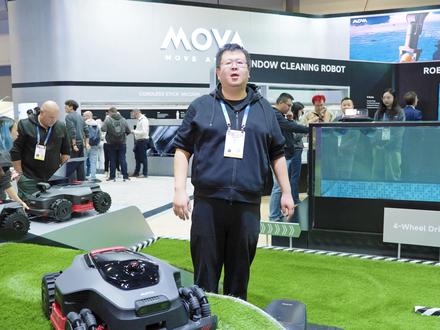 聊聊我们为复杂庭院设计的“全能选手” 今天,向大家推荐一下这台 NAVAX AWD机器人。总被庭院打理搞到头大?漏割重割、爬坡费劲、边缘毛糙…这台专为复杂庭院设计的机器人,三大功能精准解决痛点!#MOVA #MOVA割草机 #割草机器人