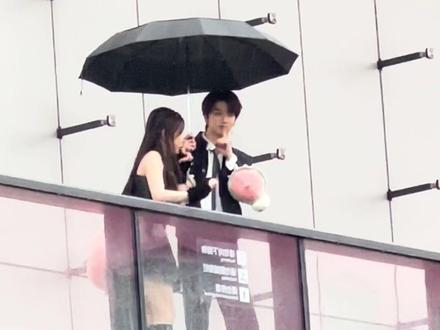 装逼装逼我装逼#林一 #虞书欣 #装逼 #张峻豪#嘘国王在冬眠