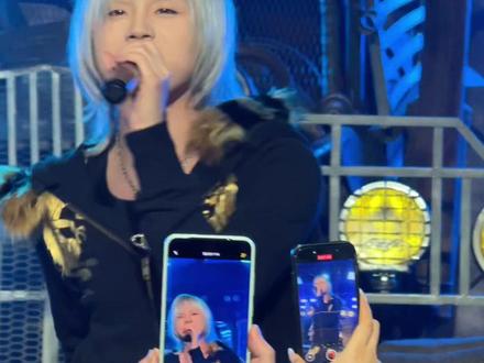 福州 怎么唱@极品贵公子 #极品贵公子 #od妹 #live现场 #青春伤感文学 #你抱着我掉眼泪说这世界太复杂