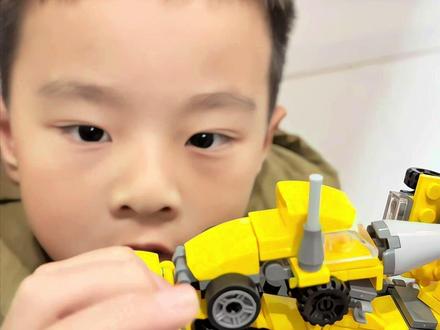 喜欢拼积木的孩子今天拼了挖掘机卡车~#玩具 #积木 #模型玩具 #乐高积木 #玩具视频