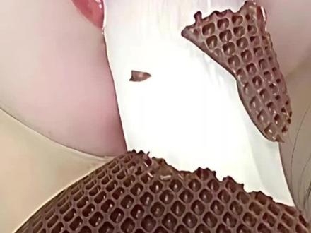 #上热门话题🔥🔥🔥🔥 有幸在闺蜜家吃过一次,真的被惊艳到了!#热门巧克力神仙吃法#甜品治愈一切#喜欢吃就在家试着做吧#不一样的美食