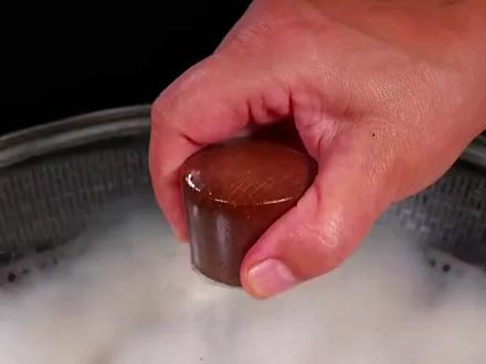 喜欢吃霉豆腐,豆腐乳的,可以用它自己做个干净卫生的豆腐乳