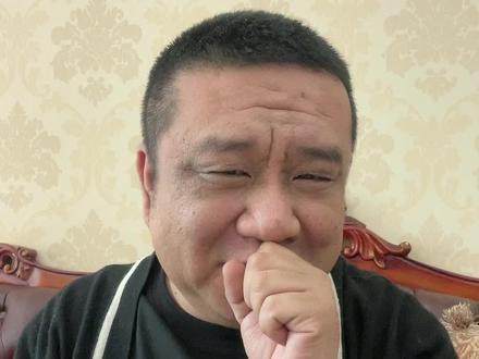 都说我长的像瓶花