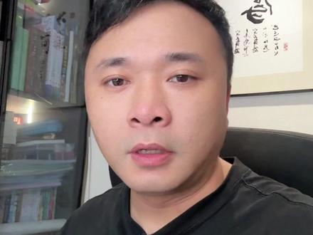 千川推商品靠的就是视频素材,跑量素材有它爆的道理,如果你也做短视频带货投流不会反推提示词什么的,如何用AI复刻跑量素材这边几步就够了!#创意大师#短视频带货 #全域推商品 #AI带货视频 #千川素材