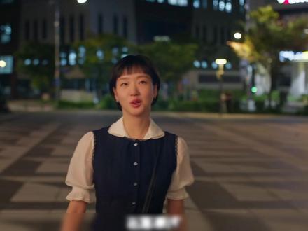 满心期待和年下弟看电影,竟被情敌套路到底 #金高银 #柔美的细胞小将 #韩国爱情片