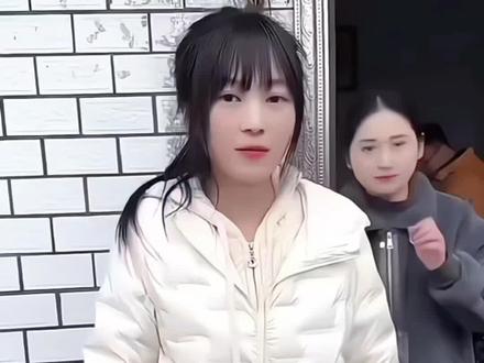 呆呆扯住富贵绳,面对汹涌的流量,应接不暇,背后多亏这位文旅局长兜底#呆呆刨猪汤 #合川文旅