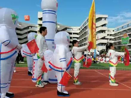 气质少年,卓越三年级11班#孩子们棒棒哒 #台上一分钟台下十年功 #记录校园生活